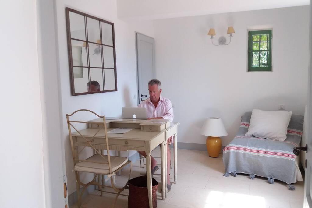 Bastide Au Milieu Des Vignes Et Des Oliviers Aups别墅 外观 照片
